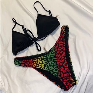 Forever 21 Island bikini set